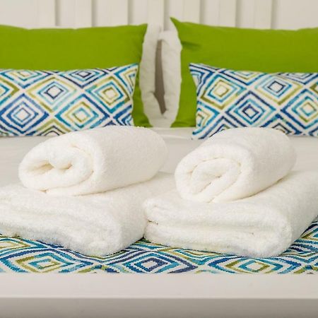 Vieira Apartments II セトゥーバル 部屋 写真